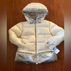 Michael Kors White and Silver Girls Winter Coat. Size 5/6.Fleece lining. Zip up.